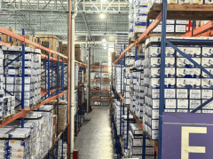 <b>还存正在严沉的差和畅后性</b>