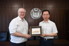 <b>依托工程智能研究院、医学人工智能研究院、极</b>